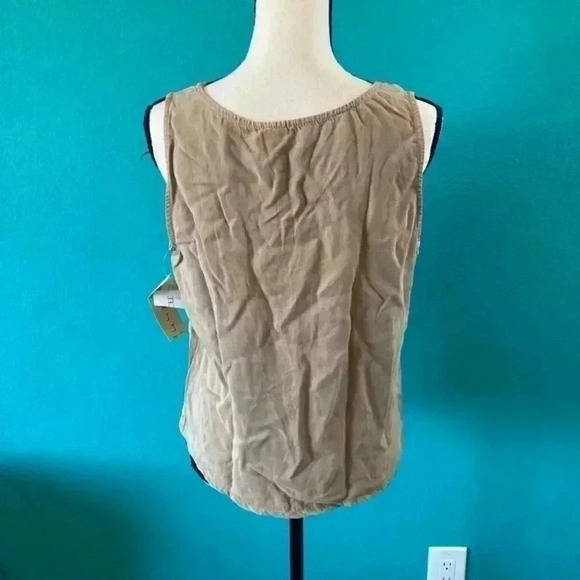 ⭐️ New with tags By JJ tan soft tank top in size medium - Picture 2 of 5